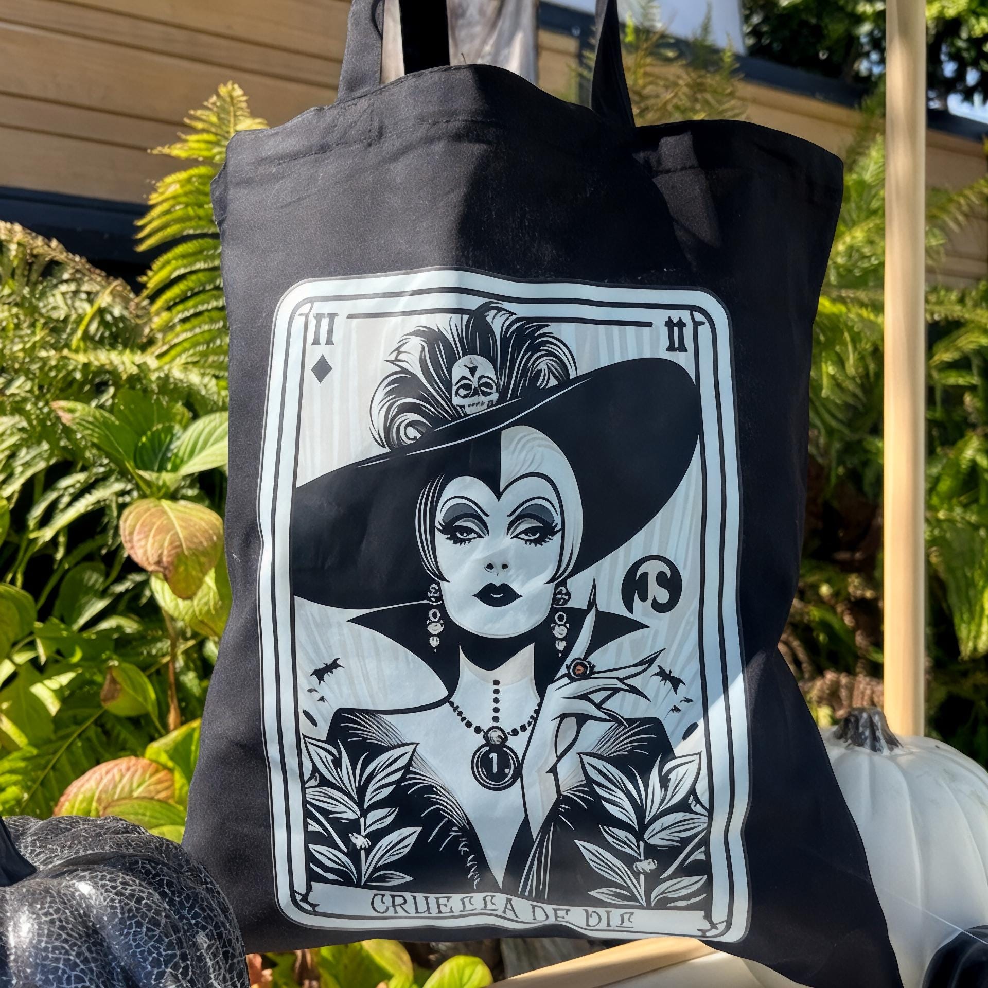 Cruella de vil tote bag