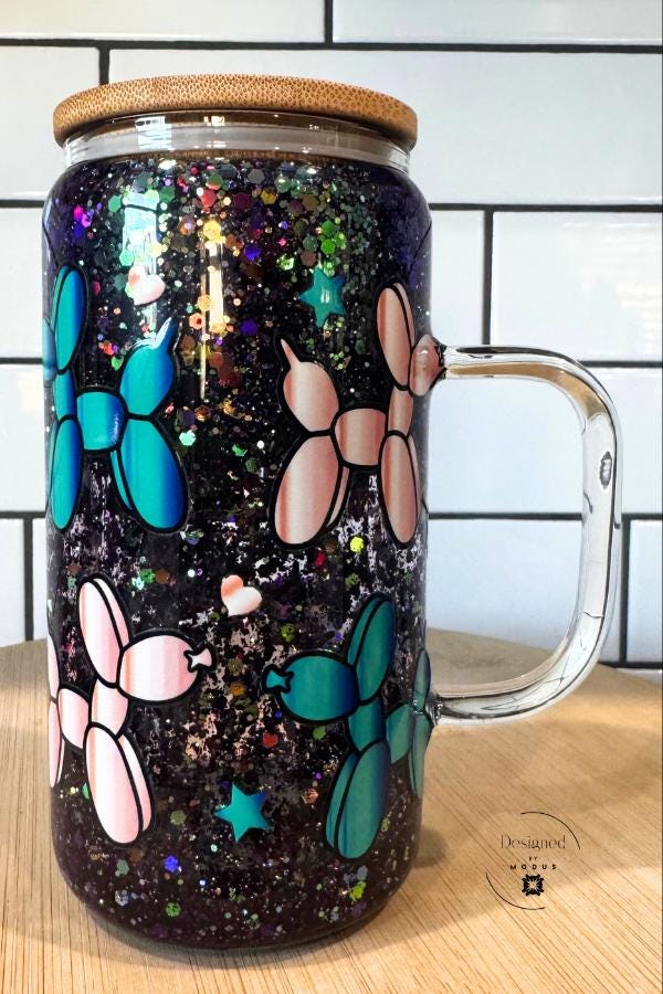 Balloon Dog Glitter Mug | Iridescent Snow globe Cup with Lid and Straws