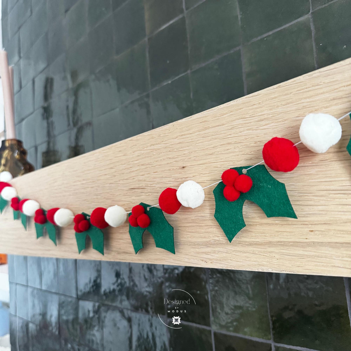 Christmas Holly Garland Felt Holly Berry Banner Red White Pom Pom Garland Christmas Mantel Decor Holiday Fireplace Classroom Party Decor