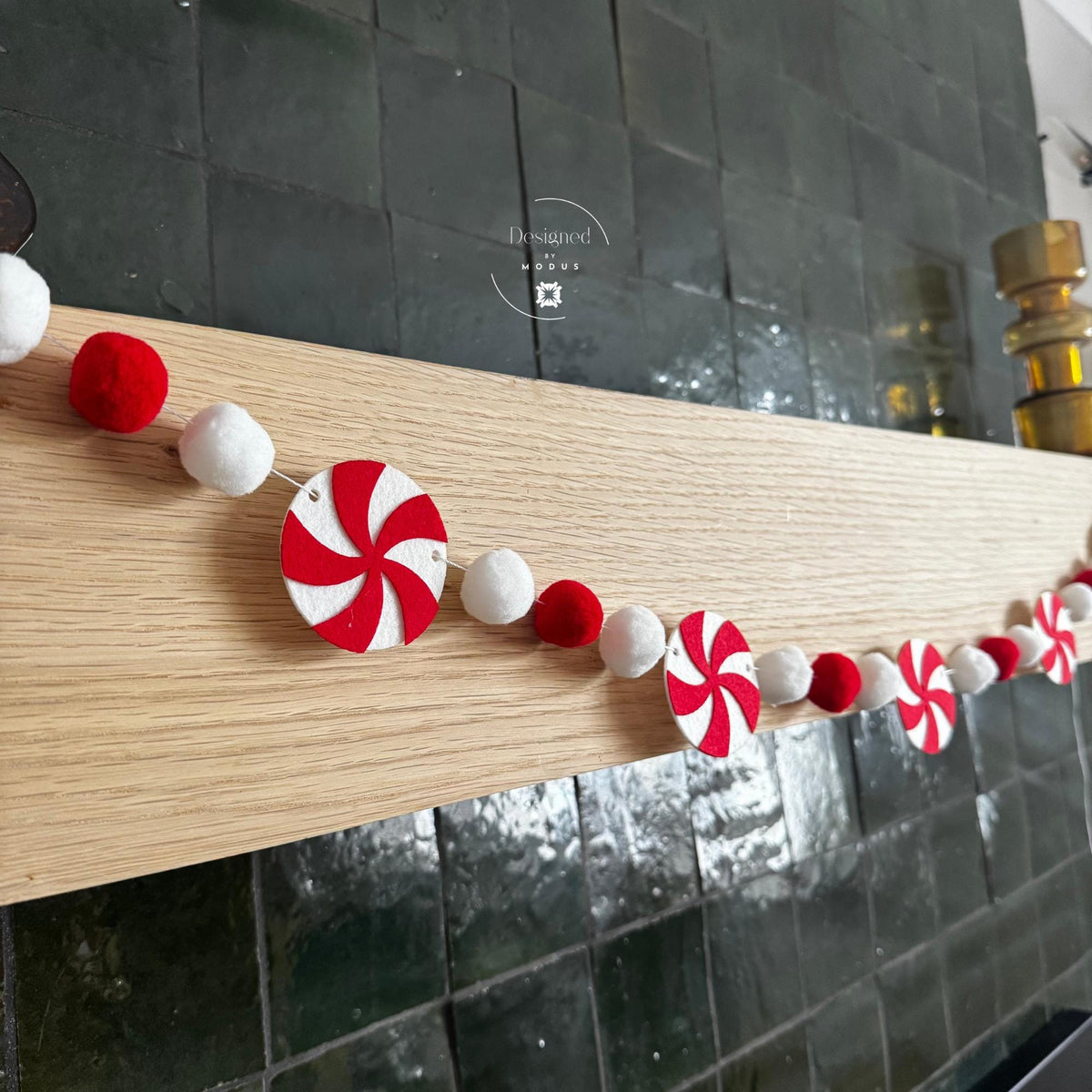 Christmas Holly Garland Felt Holly Berry Banner Red White Pom Pom Garland Christmas Mantel Decor Holiday Fireplace Classroom Party Decor