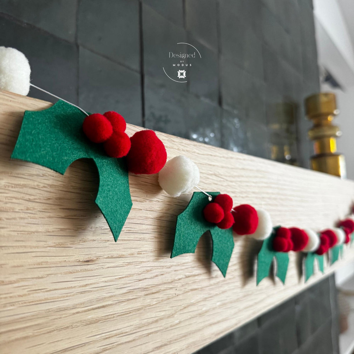 Christmas Holly Garland Felt Holly Berry Banner Red White Pom Pom Garland Christmas Mantel Decor Holiday Fireplace Classroom Party Decor