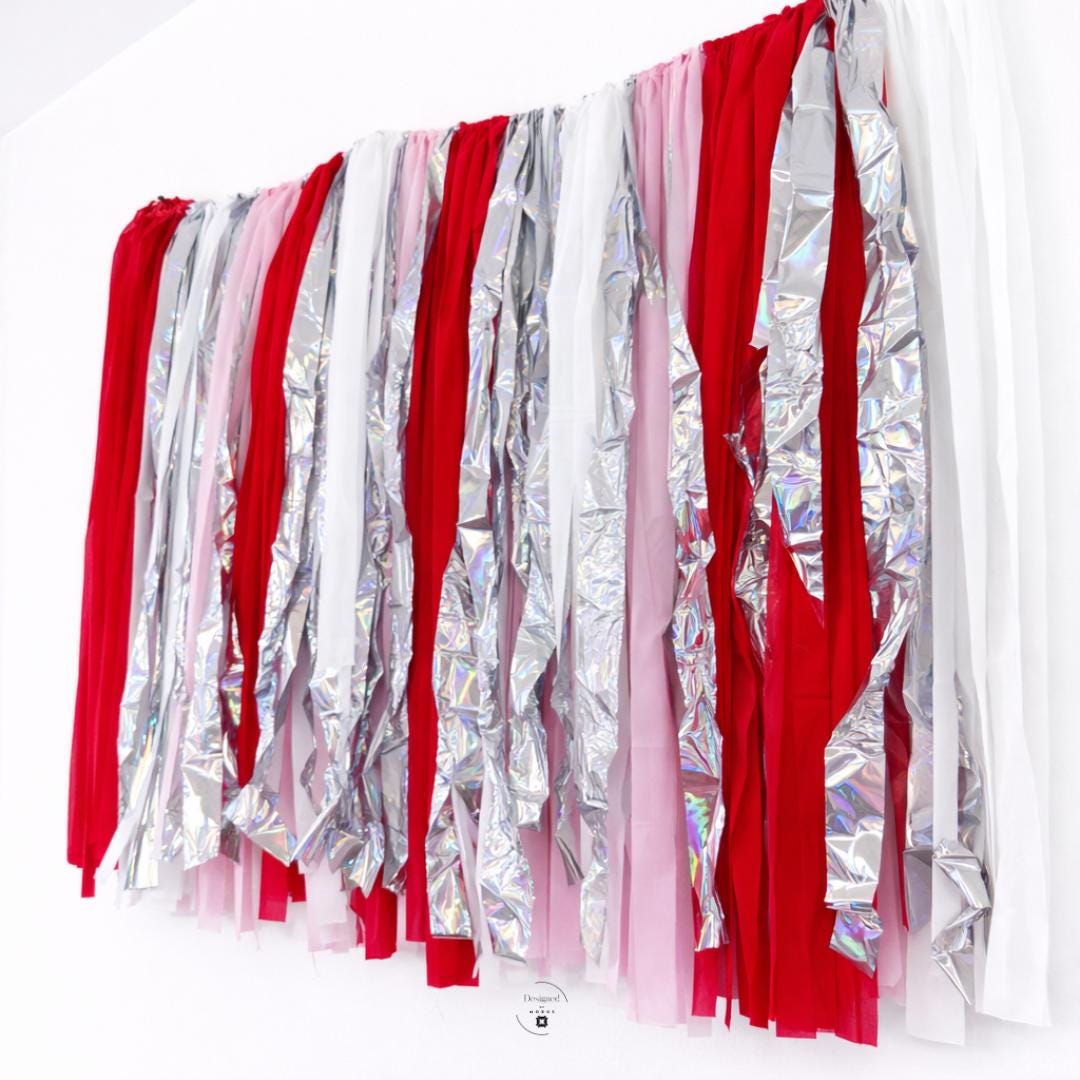 Red Fringe Garland Backdrop – Red Pink White Silver Tinsel Banner – Heart Party Decor – Photo Booth Background