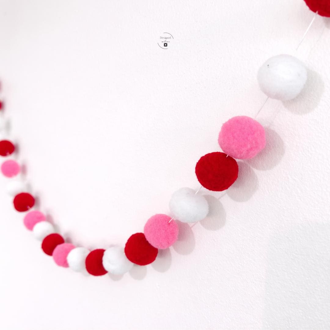 Red Fringe Garland Backdrop – Red Pink White Silver Tinsel Banner – Heart Party Decor – Photo Booth Background