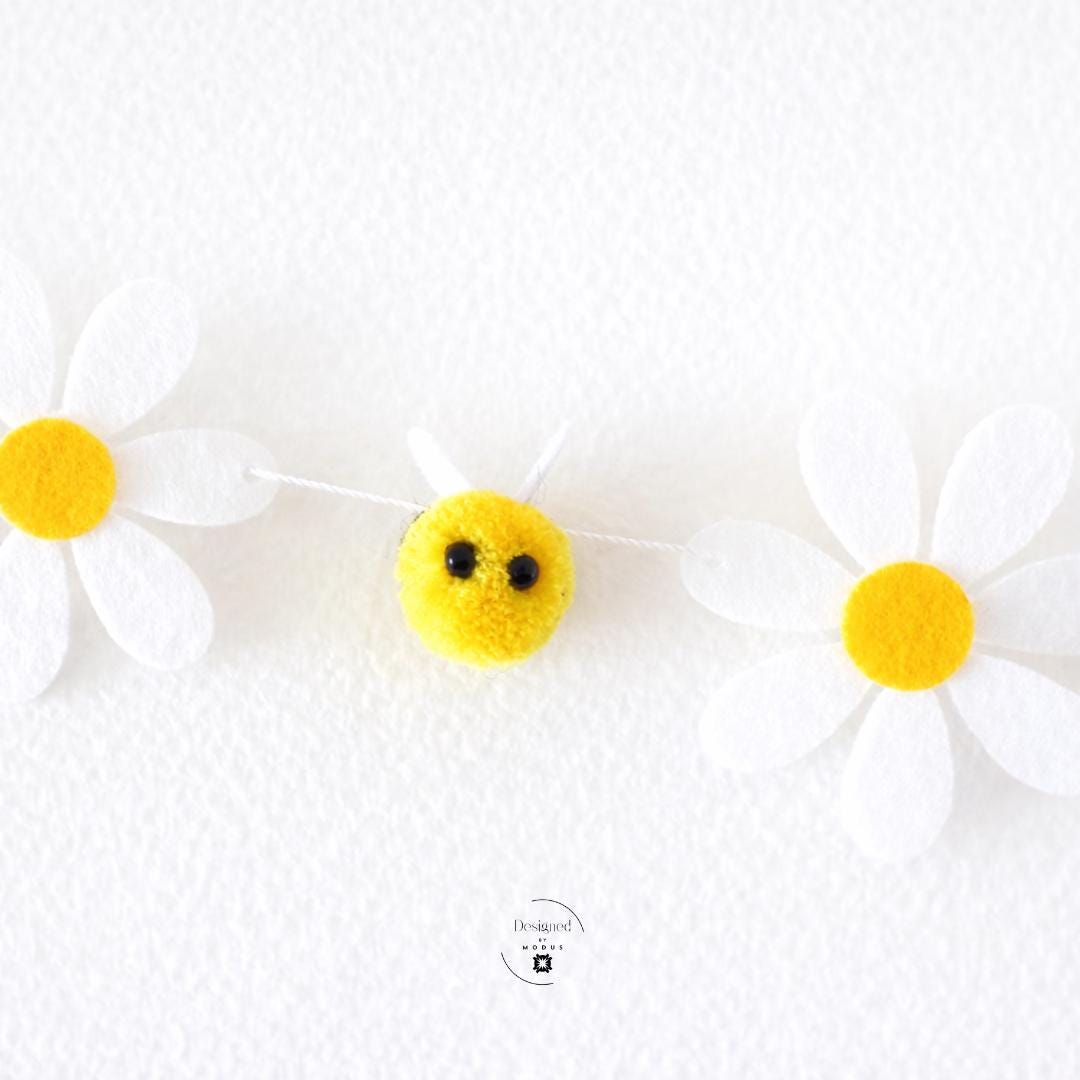 Yellow Bee Bunting White Daisy Garland Nursery Wall Decoration Spring Baby Shower Banner Cotton Felt Material Handcrafted Design Nature Inspired Theme Six Foot Length Ready To Hang Display Summer Party Decoration Children Room Accent