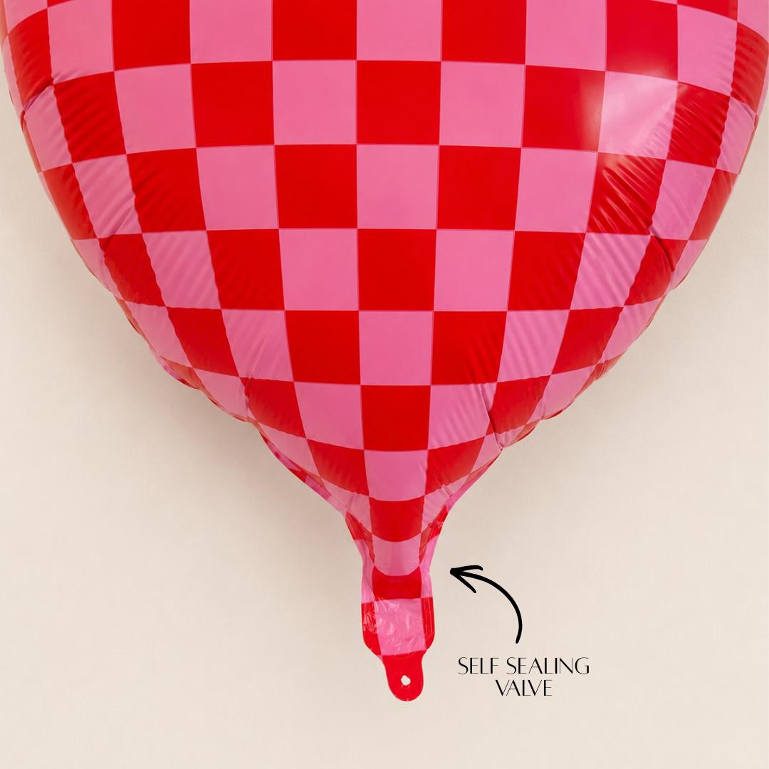 Romantic Event Decoration Heart Mylar Balloon Valentine Party Centerpiece Anniversary Celebration Love Theme 18 Inch Foil Balloon Heart Shaped Design Red Pink Checkered Pattern Helium Inflatable Party Supply Festive Romantic Occasion