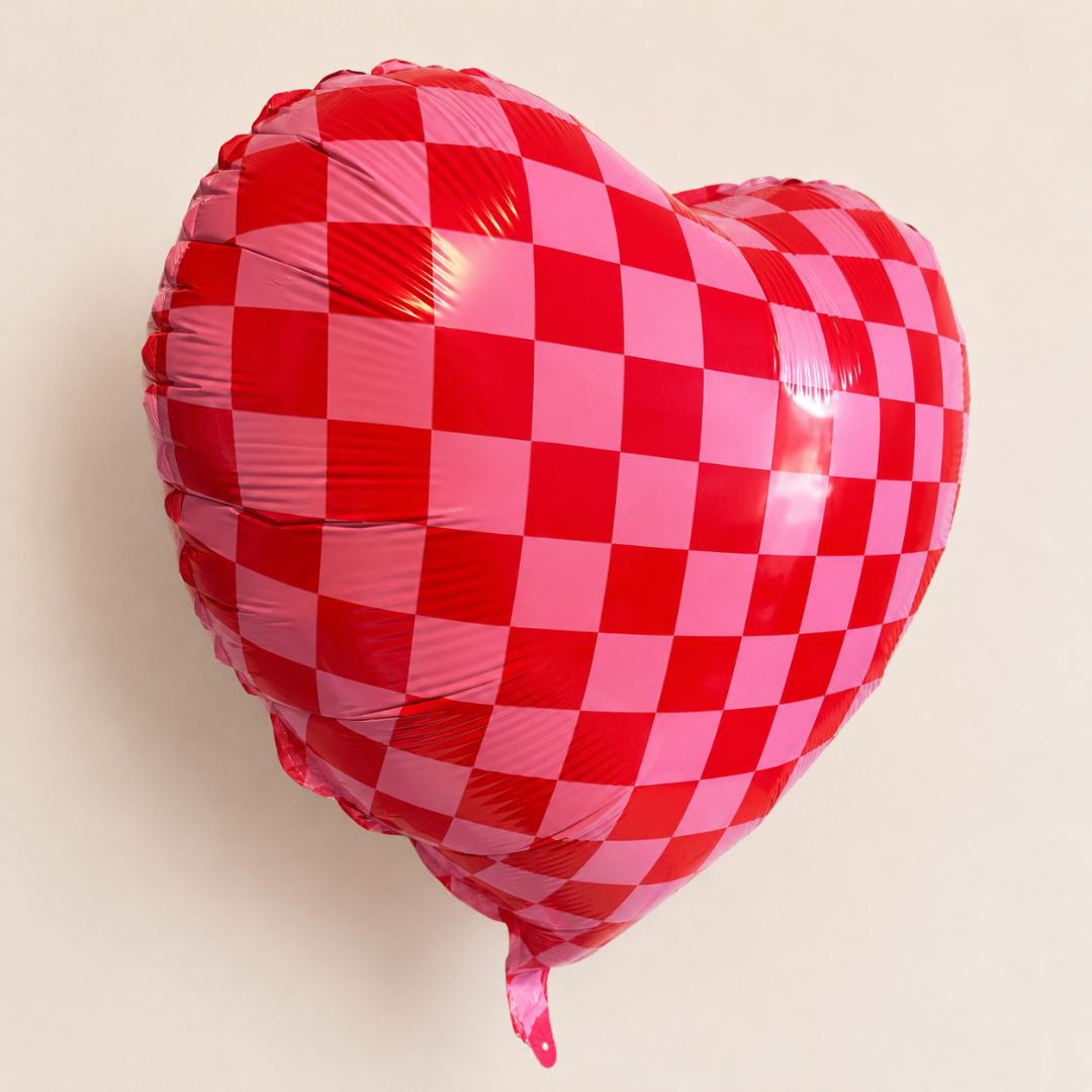 Party Decoration Centerpiece Heart Mylar Balloon Valentine Romantic Event Anniversary Celebration Love Theme 18 Inch Heart Shaped Foil Design Red Pink Checkered Pattern Helium Inflatable Beautiful Party Supply Festive Display Romantic
