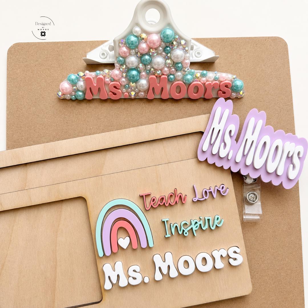 Teacher Appreciation Gift Set Personalized Badge Reel Bundle Complete Desk Accessories Custom Name Clipboard Wooden Holder Rainbow Design Keychain Wristlet Tassel Back To School Present Classroom Organization Essential Four Piece Collection