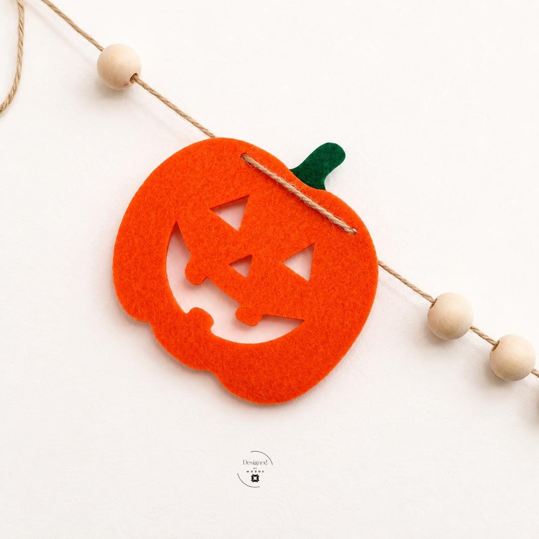 Pumpkin Ghost Bat Halloween Garland Felt Party Decoration Orange Jack O Lantern White Ghost Black Bat Wood Bead Mantel Banner
