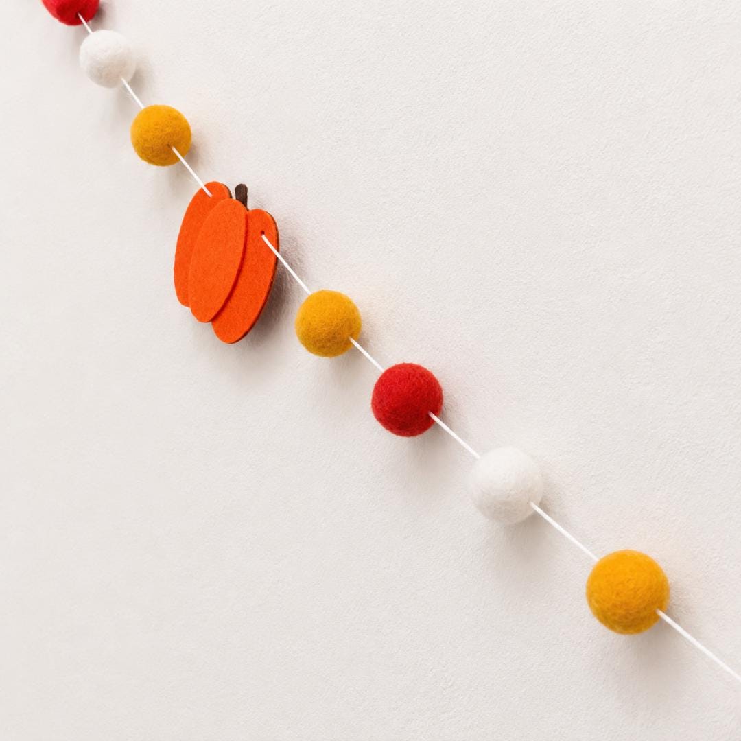 Fall Pumpkin Garland Felt Autumn Leaves Red Yellow Orange White Ball Accents Thanksgiving Party Mantel Seasonal Home Decoration