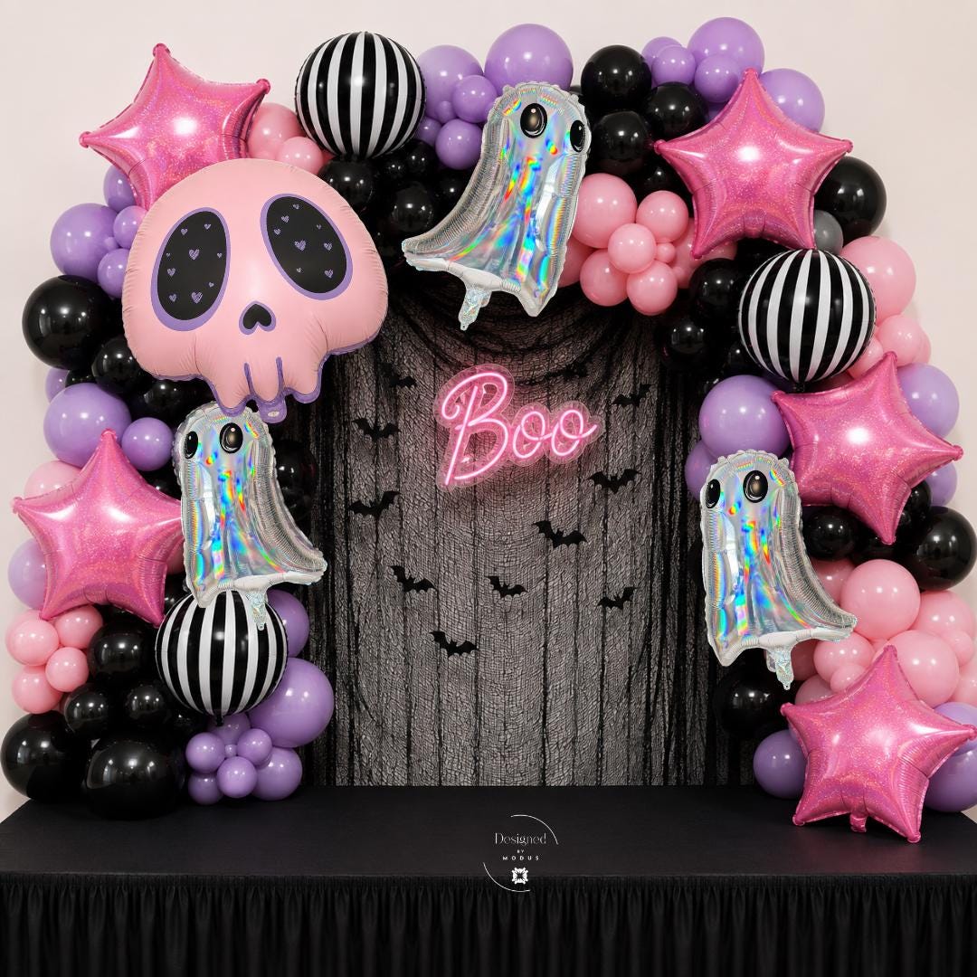 Pretty Spooky Halloween Balloon Garland Kit Pink Black Lavender Balloon Arch Pink Skull Holographic Ghost Striped Balloons Star Party Decor