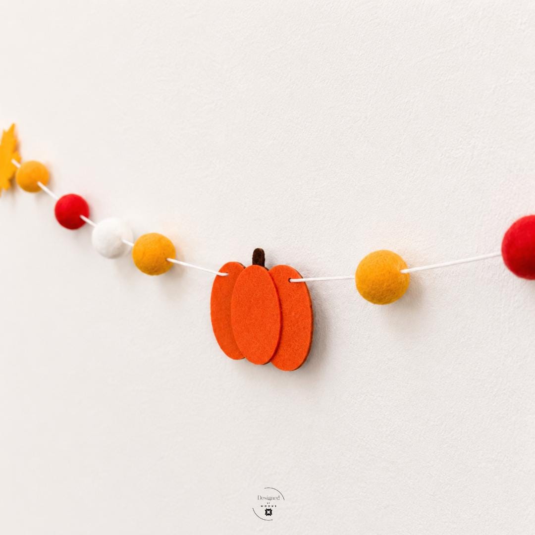 Autumn Felt Garland Layered Orange Pumpkins Yellow Fall Leaves Colorful Felt Balls Thanksgiving Harvest Home Classroom Party Decor